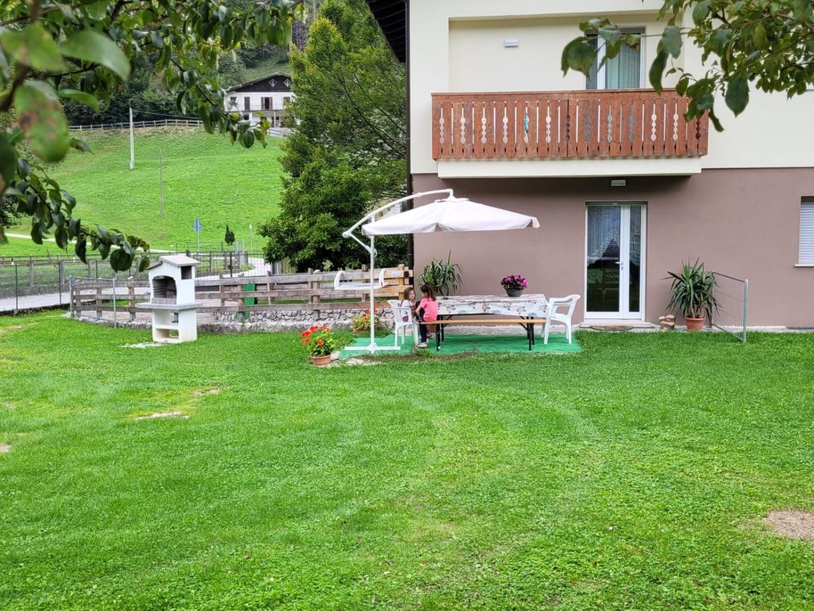 Casa Vescovi Apartment Tiarno di Sopra Екстериор снимка